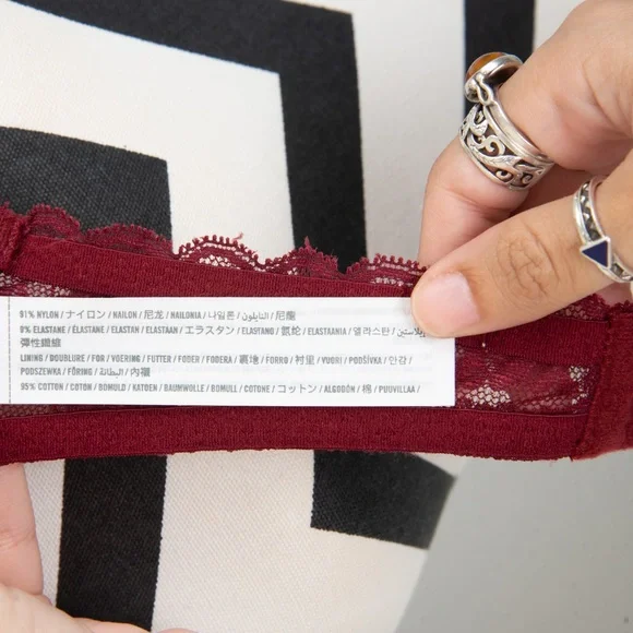 NWOT Gilly Hicks Lace Halter Bralette - Picture 5 of 9